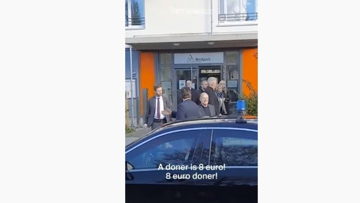 Γερμανός απαιτεί φθηνότερο σουβλάκι από τον Σολτς! (vid)