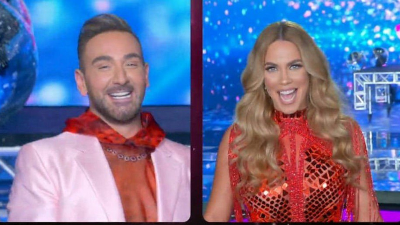 J2US-Κατερίνα Στικούδη: «Φωτιά» στα… κόκκινα με το αποκαλυπτικό της φόρεμα (vids)