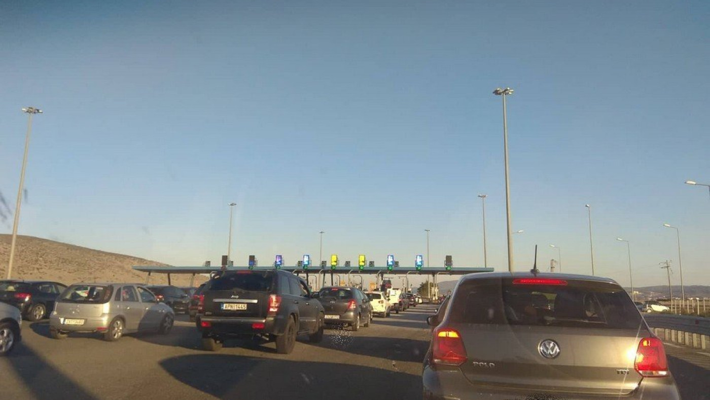 Απίστευτη κίνηση στην Εθνική Οδό με κατεύθυνση προς την Αθήνα! pics