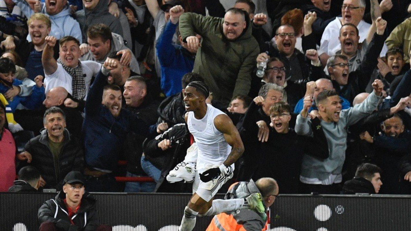 Η Λιντς πέταξε... έξω από το γήπεδο οπαδό της που χλεύασε τους φίλους της Λίβερπουλ για το Χίλσμπορο