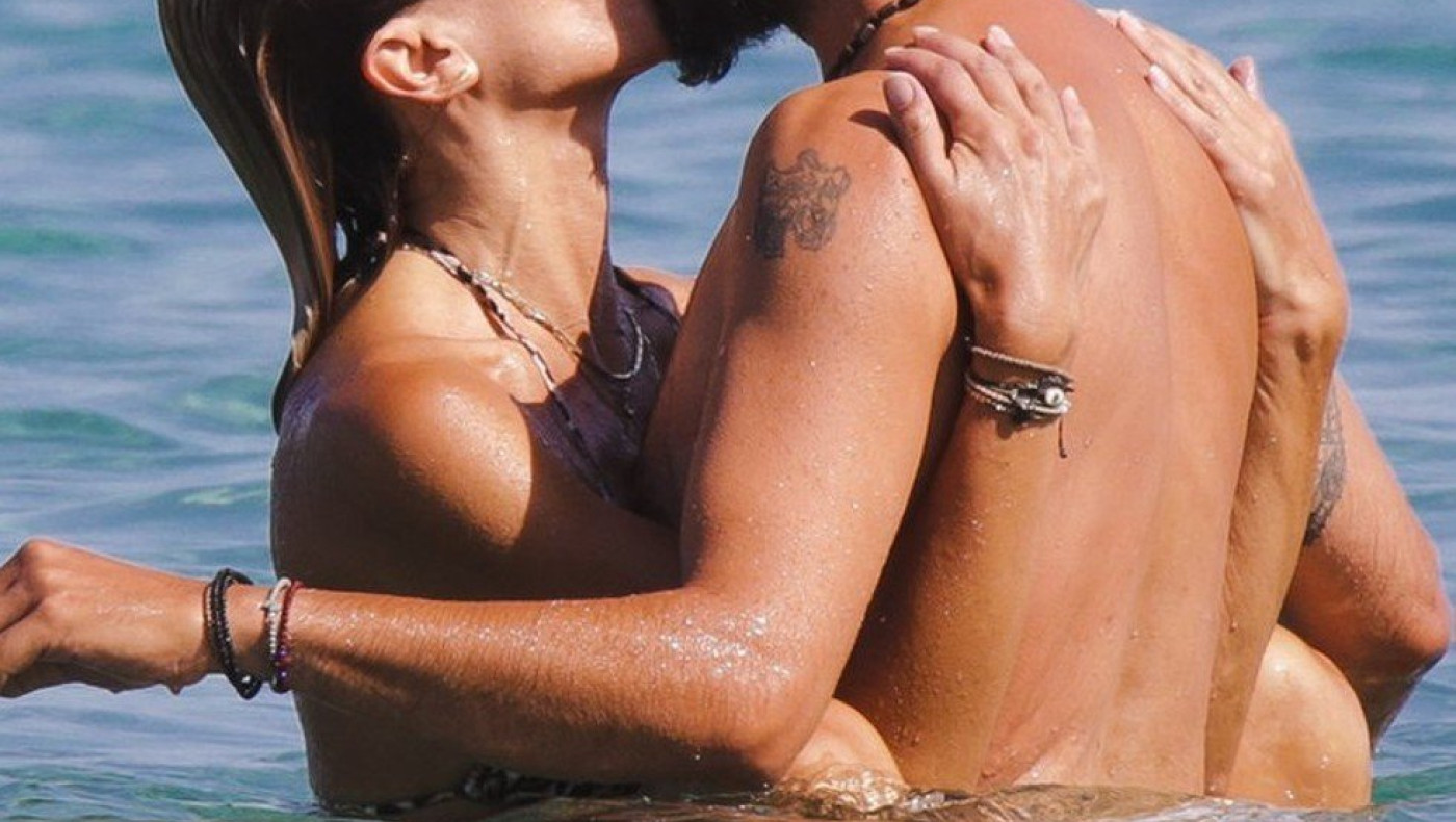 Χώρισε πασίγνωστος τραγουδιστής: «Έχει τελειώσει από το καλοκαίρι αλλά…»