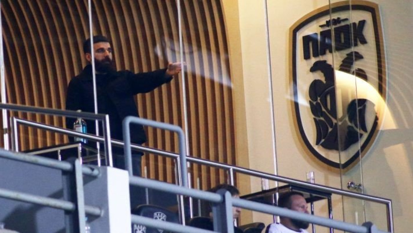 ΠΑΟΚ: Στα αποδυτήρια ο Σαββίδης μετά την ήττα από τον Άρη