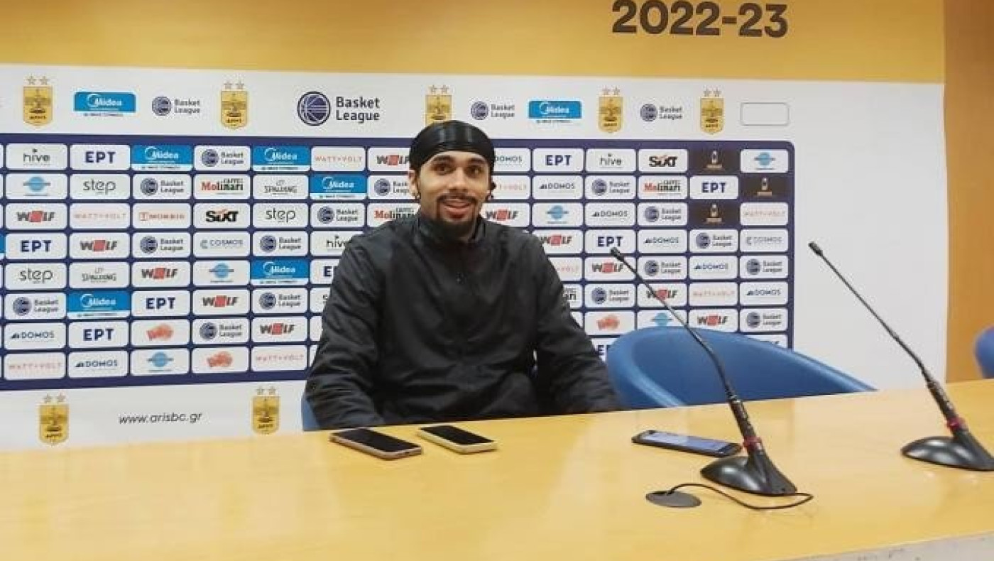 Μήτρου-Λονγκ: «Ίδρωσα χωρίς να παίξω, πιθανό να πάρω ελληνικό διαβατήριο»