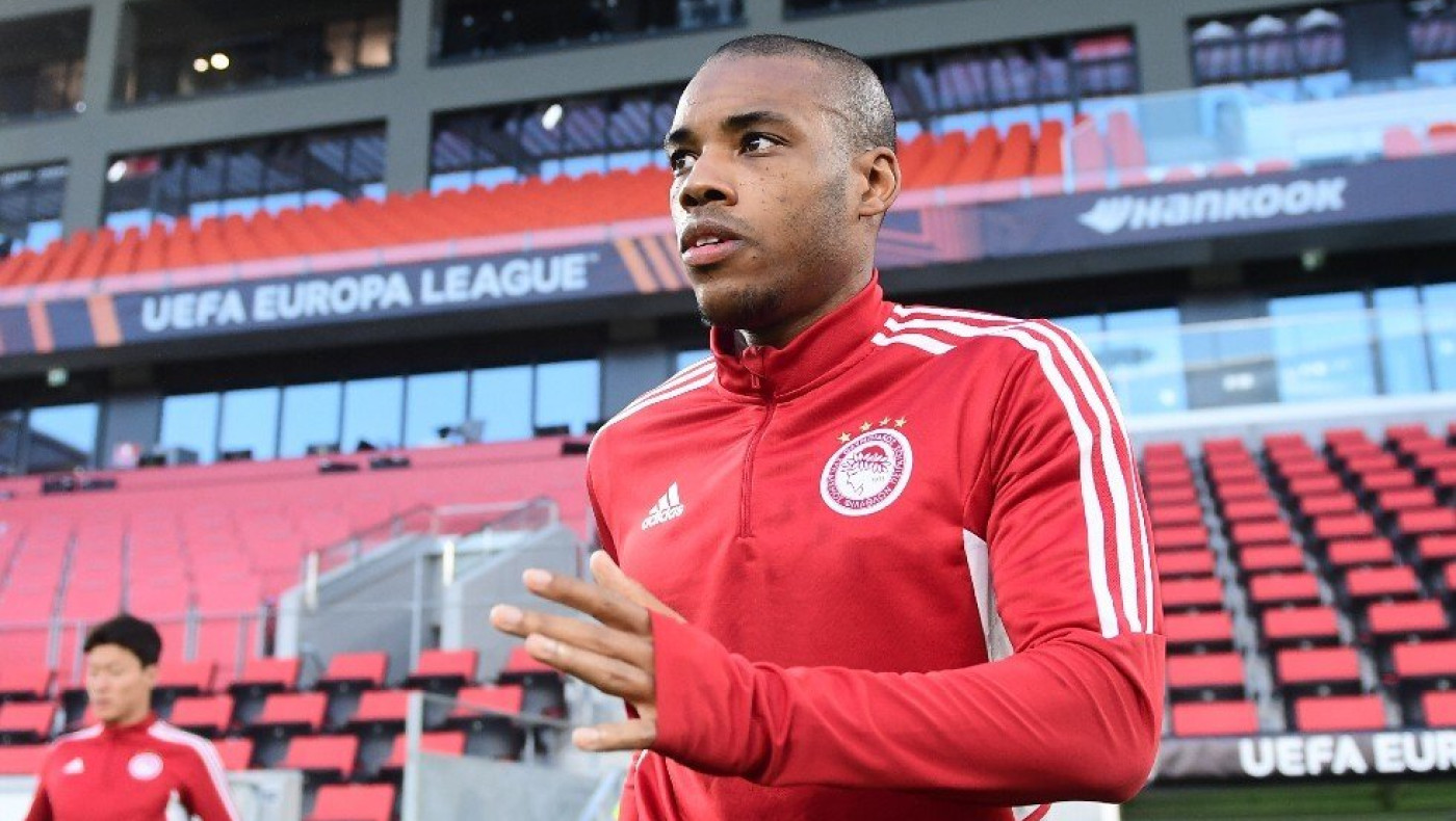 Ολυμπιακός-ΑΕΚ: Γκάρι και Σιμάνσκι παραμένουν τα κύρια ερωτηματικά