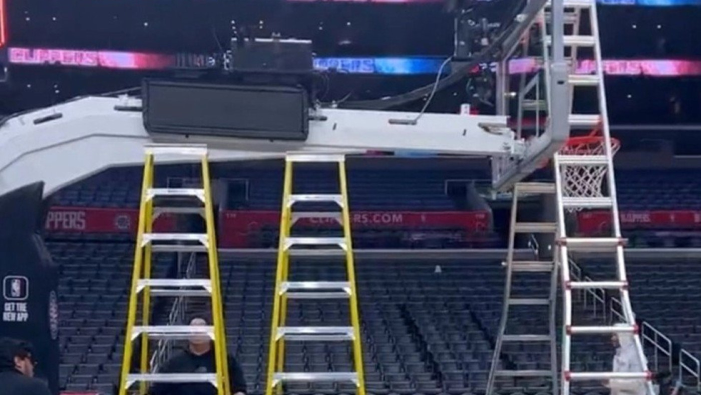 Οι Κλίπερς τρολάρουν με... σκάλες τον Γιάννη Αντετοκούνμπο