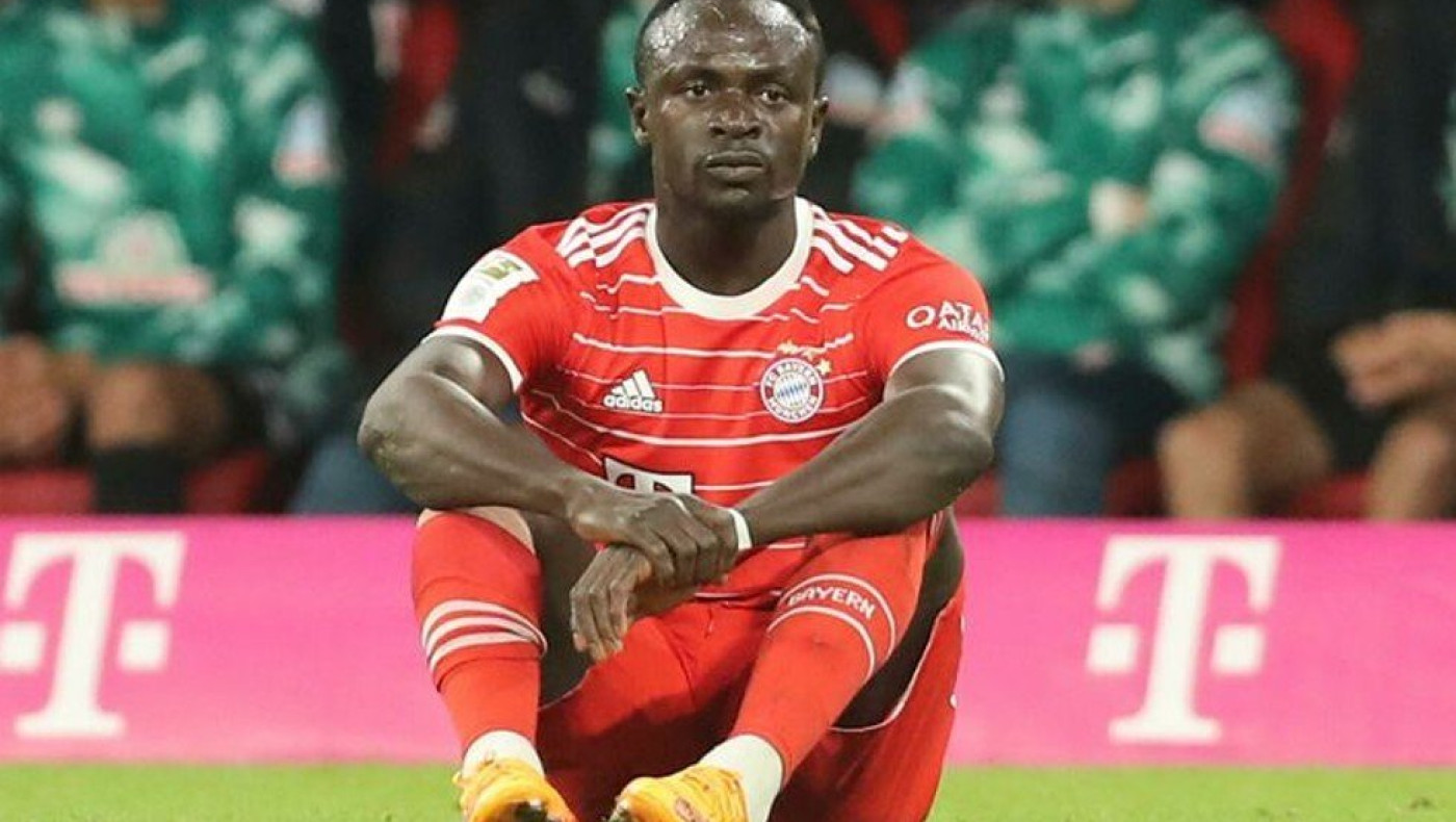 Μανέ: Πόσο καιρό θα μείνει εκτός αγωνιστικής δράσης