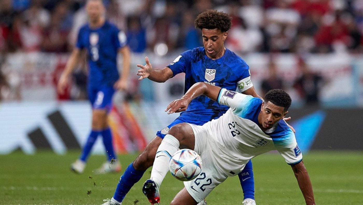 Εξουδετερώθηκαν ΗΠΑ και Αγγλία (0-0), αφήνοντας την πρόκριση ανοιχτή