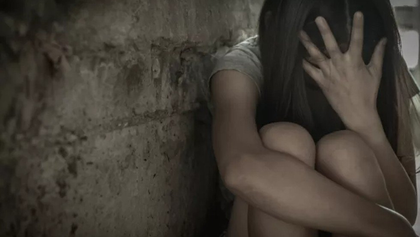 Βοιωτία: 13χρονη κατήγγειλε τον ομαδικό βιασμό της-Συνελήφθησαν 3 ανήλικοι