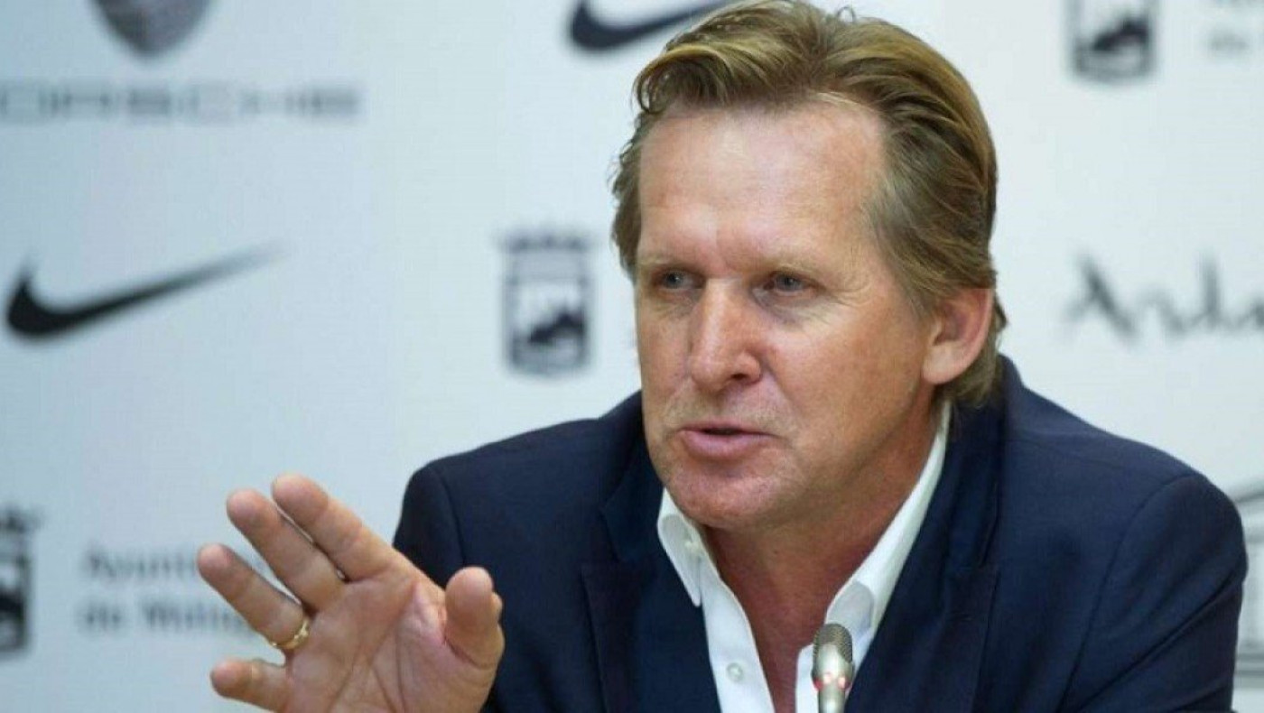 ΟΡΙΣΤΙΚΟ! Νέος ομοσπονδιακός τεχνικός ο Μπερντ Σούστερ