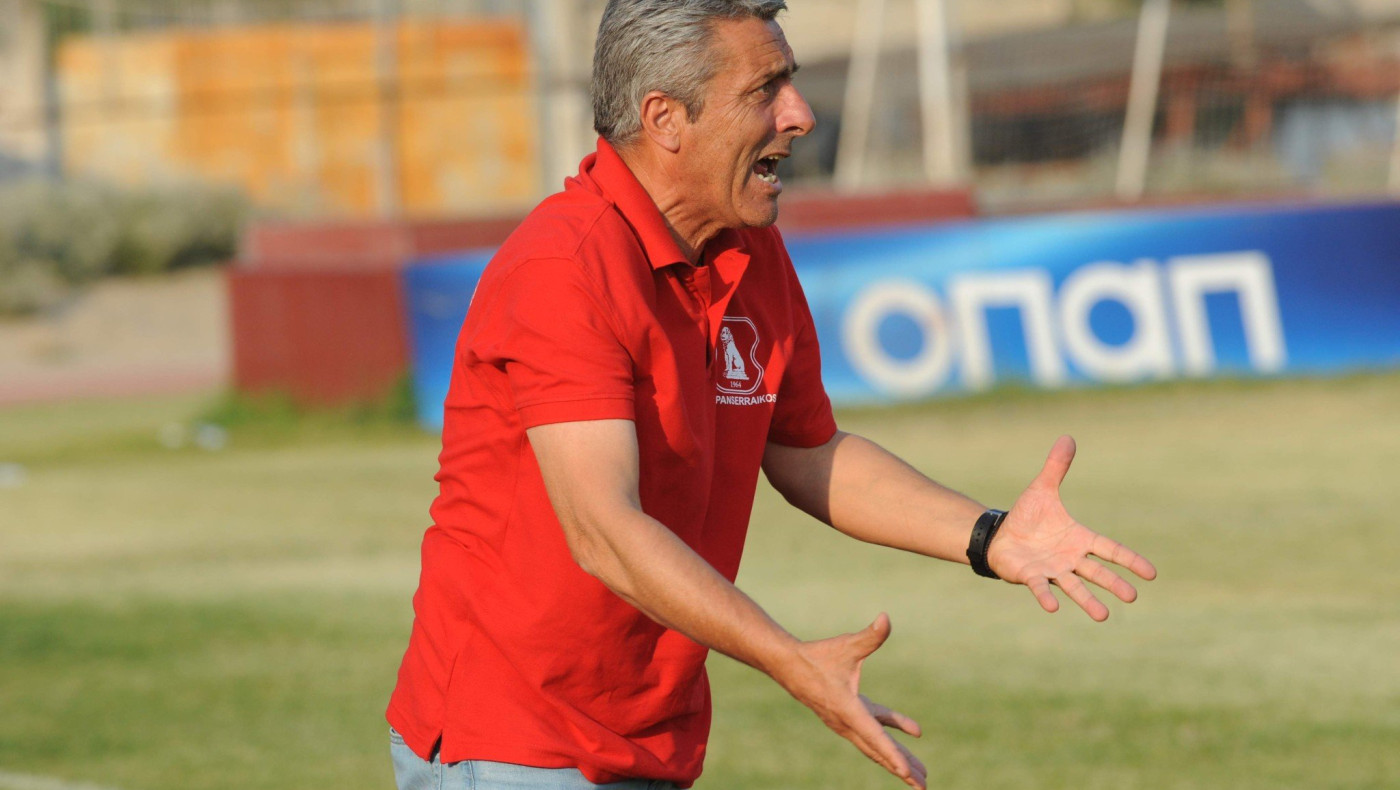 Αυξάνεται ο αριθμός των απόντων στον Πανσερραϊκό