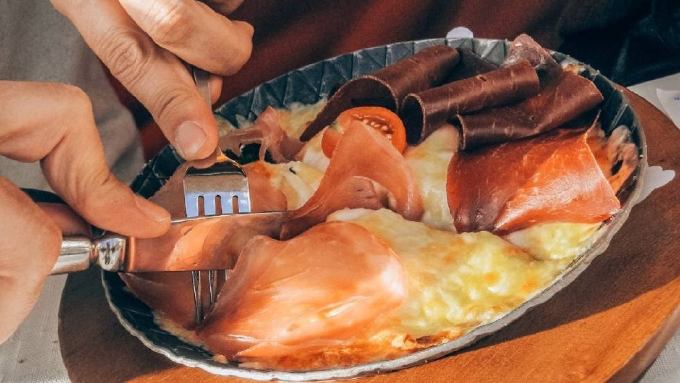 Υγεία: Πως ρυθμίζεται η υψηλή χοληστερόλη - Δεν φταίνε τα λιπαρά