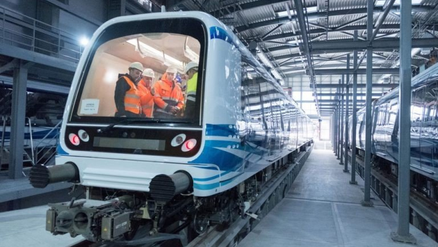 Θεσσαλονίκη: Κοσμοσυρροή στο Μετρό στην «πρεμιέρα» της 24ωρης λειτουργίας του