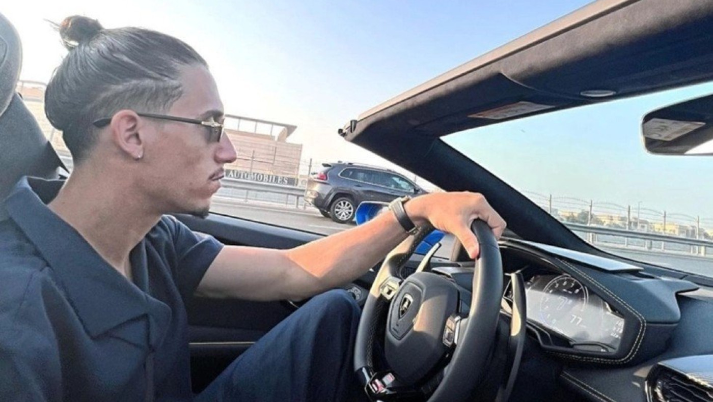 Κώστας Τσιμίκας: Μας δείχνει το νέο του supercar αξίας πάνω από 200.000 ευρώ