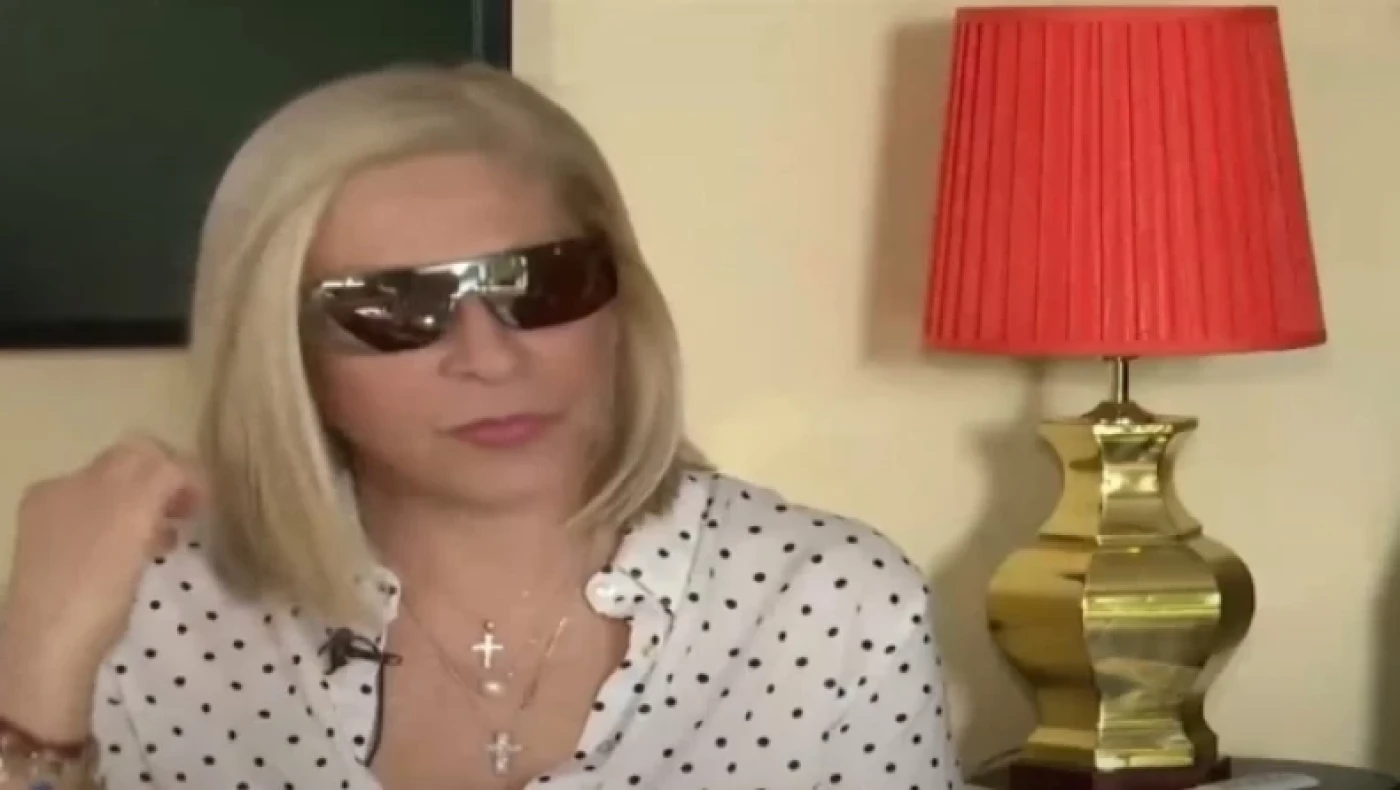 Έφη Σαρρή: «Το φέρετρό μου θέλω να το κρατάνε άνδρες γυαλιστεροί με ωραία πόδια»