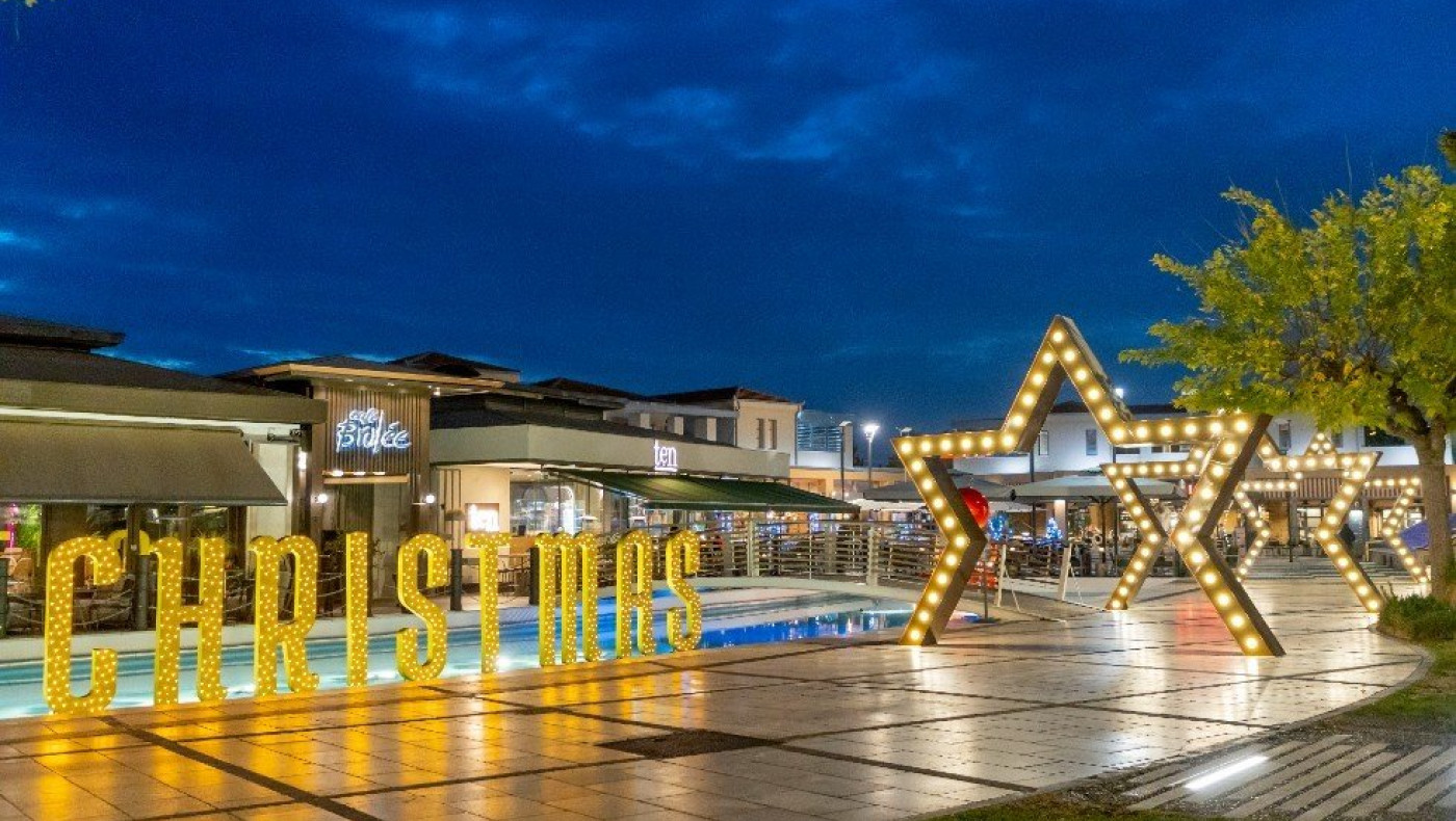 Ζήσε τη μαγεία των Χριστουγέννων στο Mediterranean Cosmos!