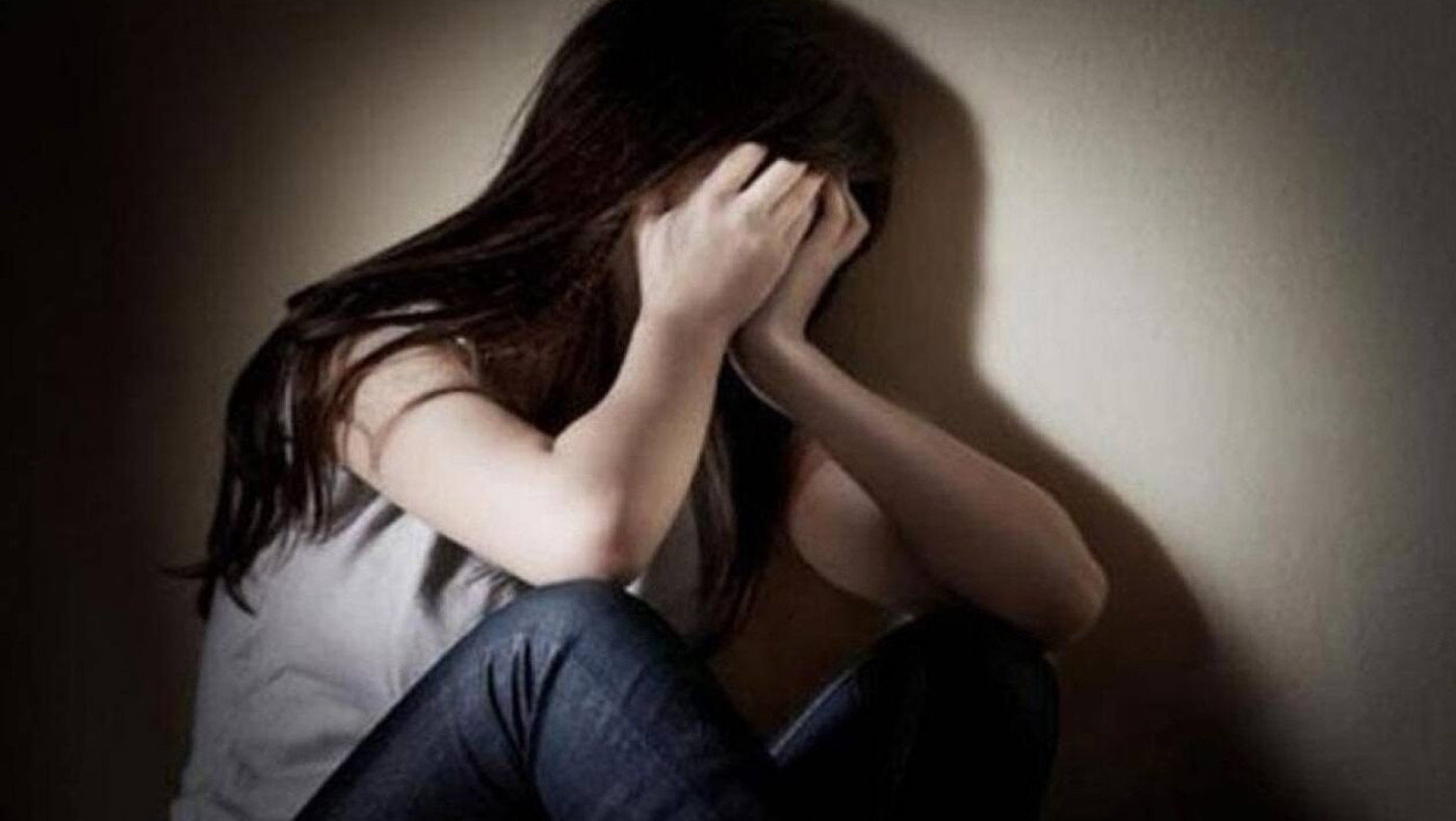 Σοκάρουν οι περιγραφές: «Την πήρε στη γωνία, πήγαν να της κατεβάσουν το παντελόνι»