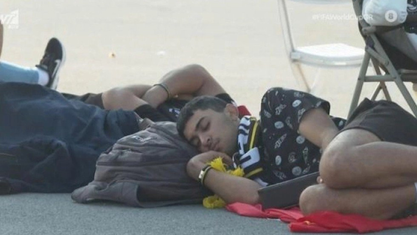 Μουντιάλ 2022: «Τρέλα» Μαροκινών - Κοιμήθηκαν έξω από τα εκδοτήρια για ένα εισιτήριο