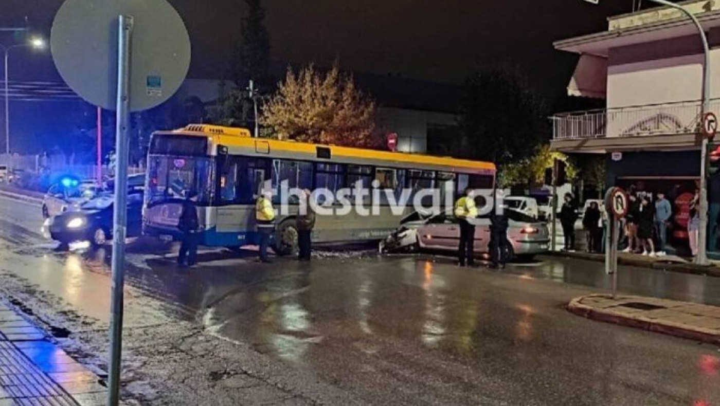 Θεσσαλονίκη: Σφοδρή σύγκρουση ΙΧ με λεωφορείο ΟΑΣΘ στην Σταυρούπολη