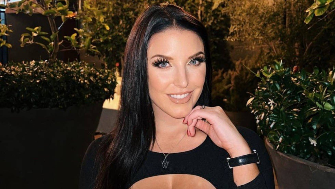 Angela White: H διάσημη πορνοστάρ αποκαλύπτει το μεγαλύτερο λάθος της καριέρας της