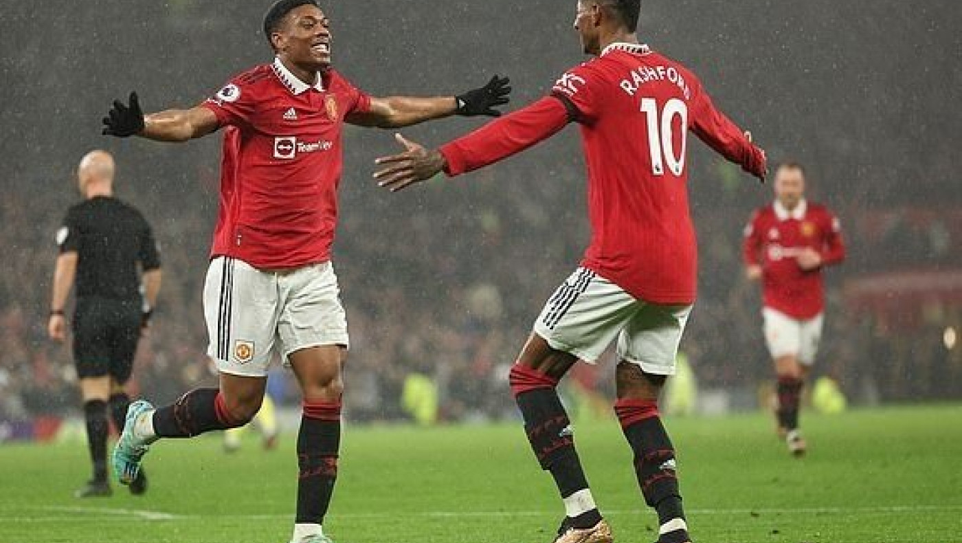 Καθάρισε από το πρώτο μέρος η Γιουνάιτεντ