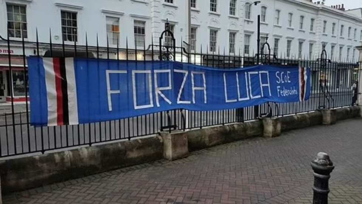 «Φόρτσα Λούκα» : Οπαδοί της Σαμπντόρια κρέμασαν πανό έξω από το νοσοκομείο που νοσηλεύεται ο Βιάλι