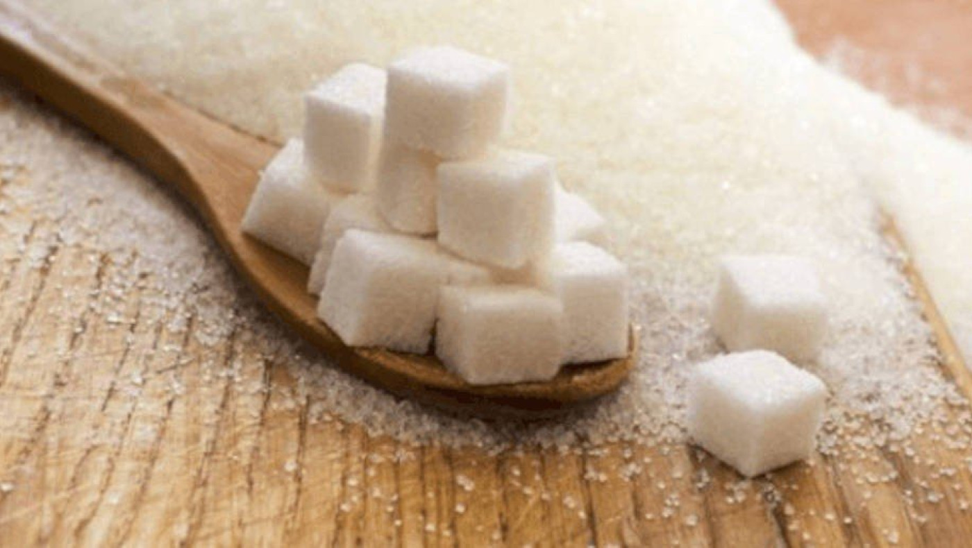 ΕΦΕΤ: Γιατί ανακάλεσε λευκή και καστανή ζάχαρη