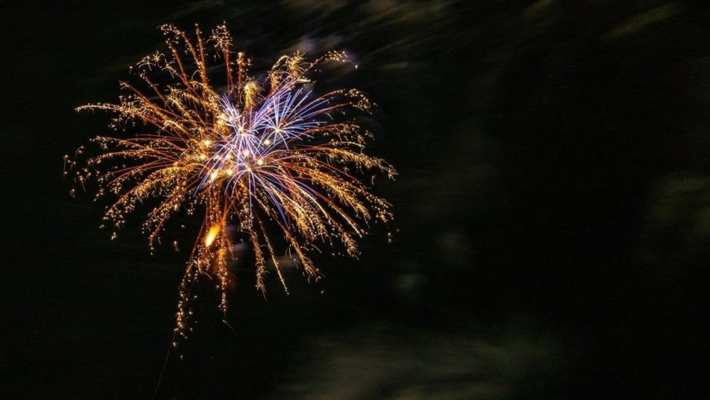 Τρεις τραυματισμοί από βεγγαλικά στο Μέτσοβο (vid)