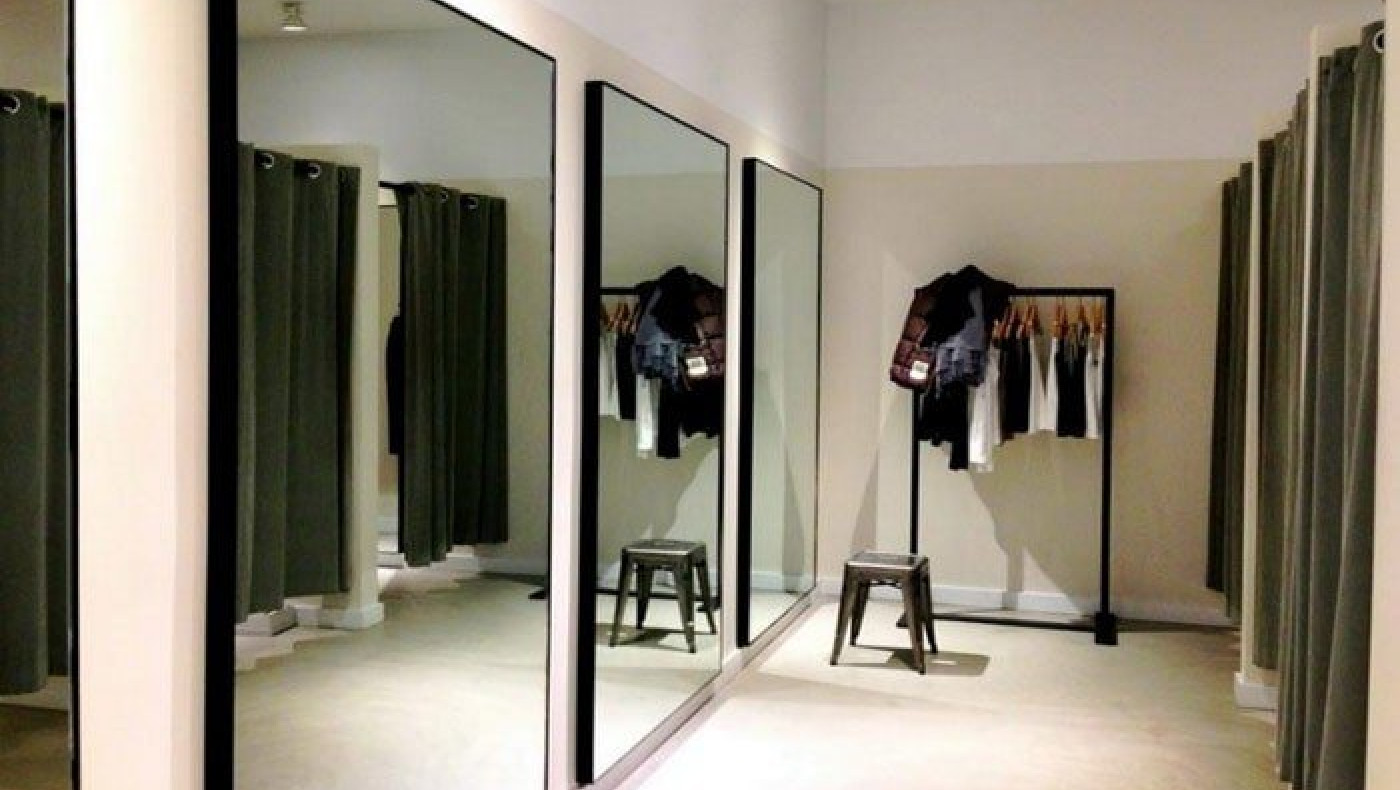 Απίστευτο: Της άρπαξαν τα ρούχα της, όσο δοκίμαζε τι θα αγοράσει