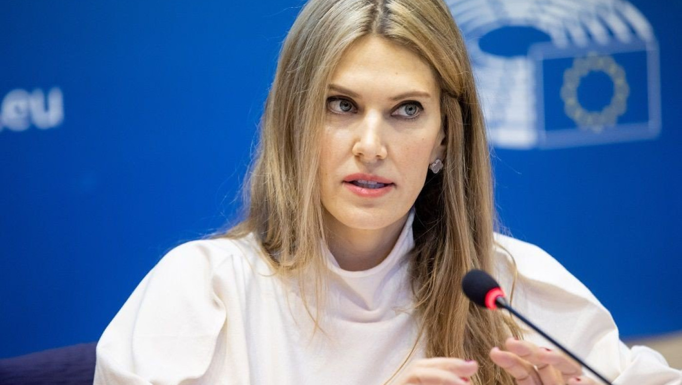 Καϊλή: «Ζήτησα από τον πατέρα μου να πάρει τη βαλίτσα»