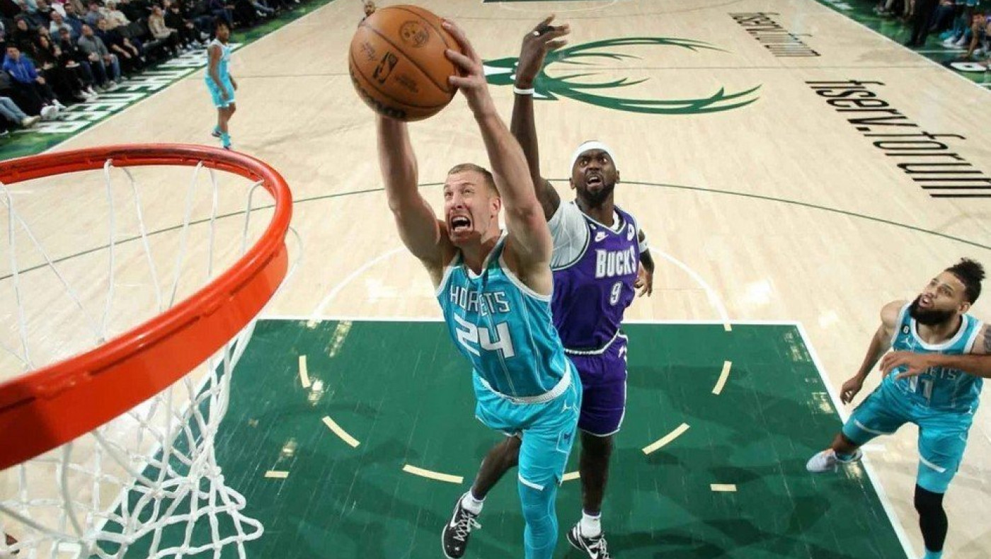 Τραγικοί οι Μπακς διαλύθηκαν από τους ουραγούς Χόρνετς