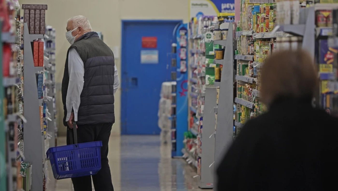 Προς παράταση το «καλάθι του νοικοκυριού» – Τι αλλαγές σχεδιάζονται