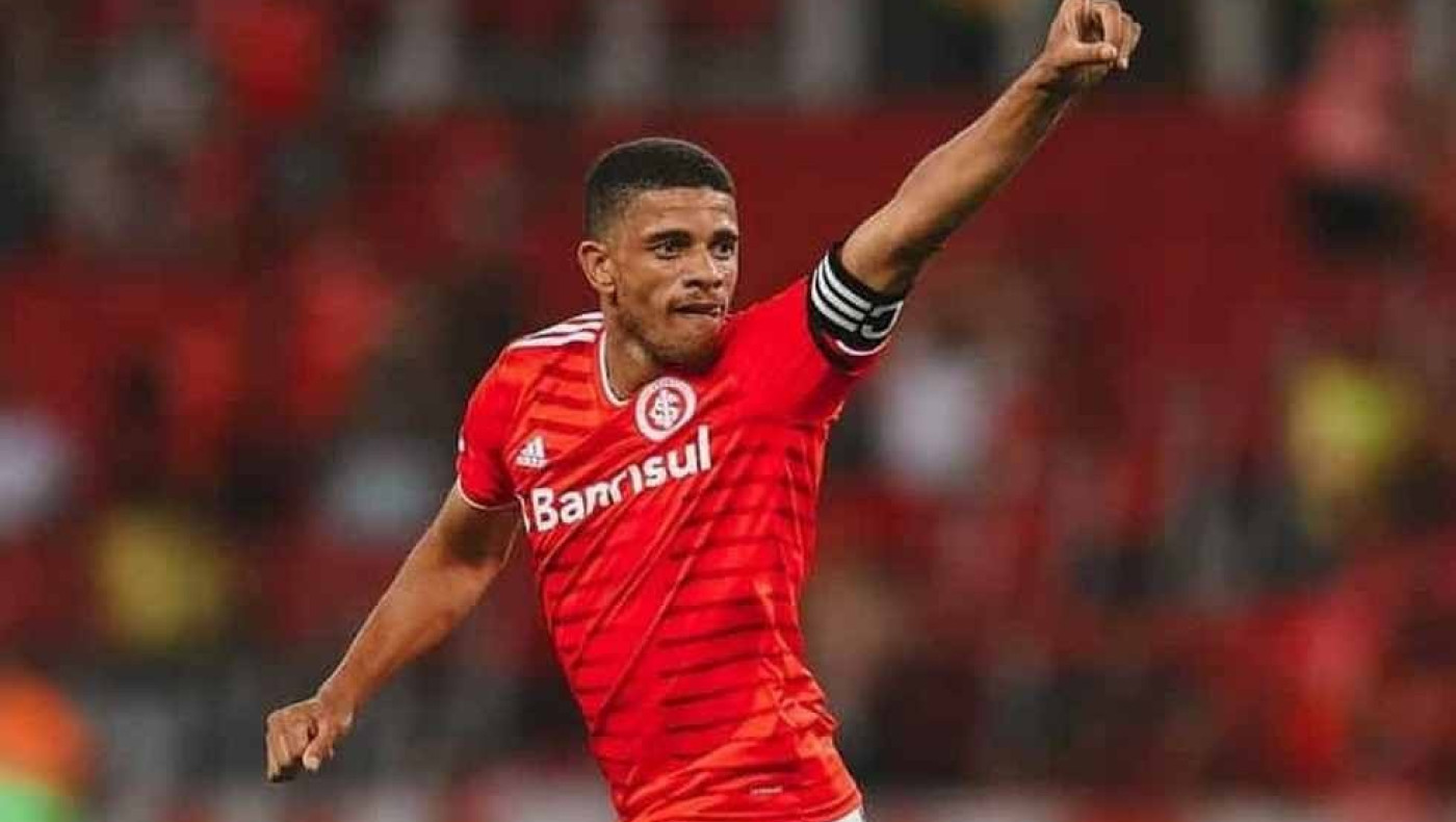 «Κουνάει μαντήλι» στον Τάισον η μητέρα του- Ο αποχαιρετισμός πριν έρθει Θεσσαλονίκη