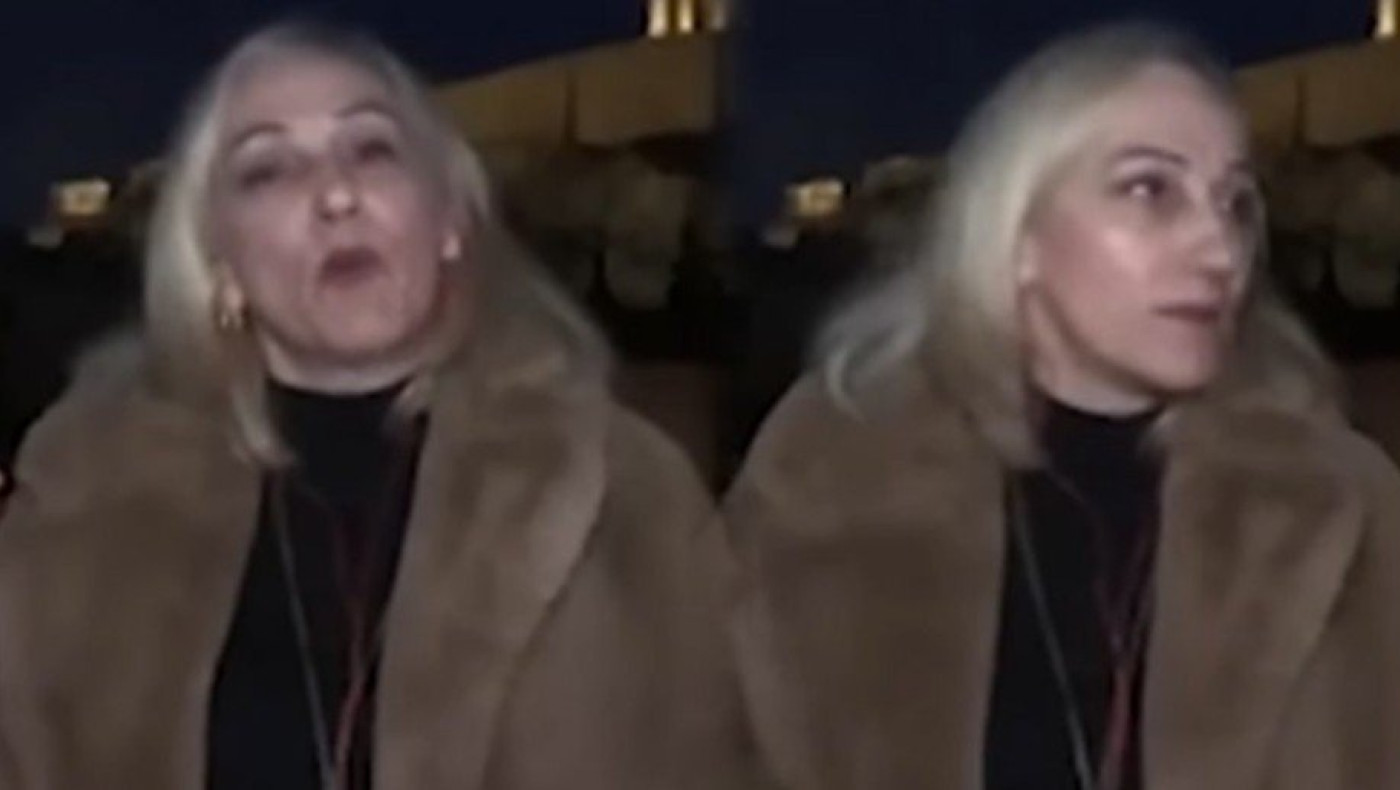 Τι απαντά η δημοσιογράφος της ΕΡΤ που έγινε viral επειδή εκνευρίστηκε on air