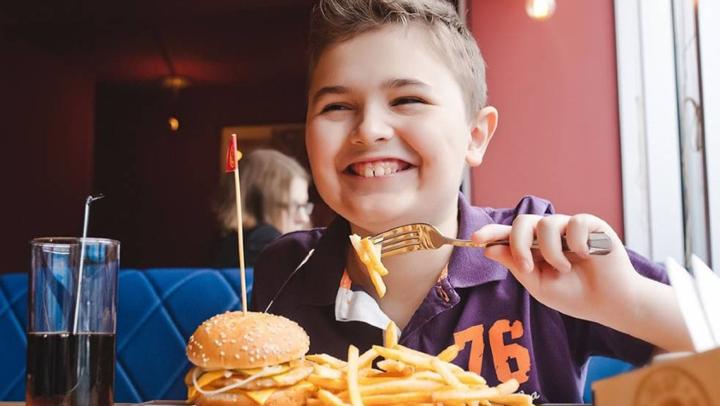 Ερευνητικά στοιχεία δείχνουν τον λόγο που παχαίνουν τα παιδιά