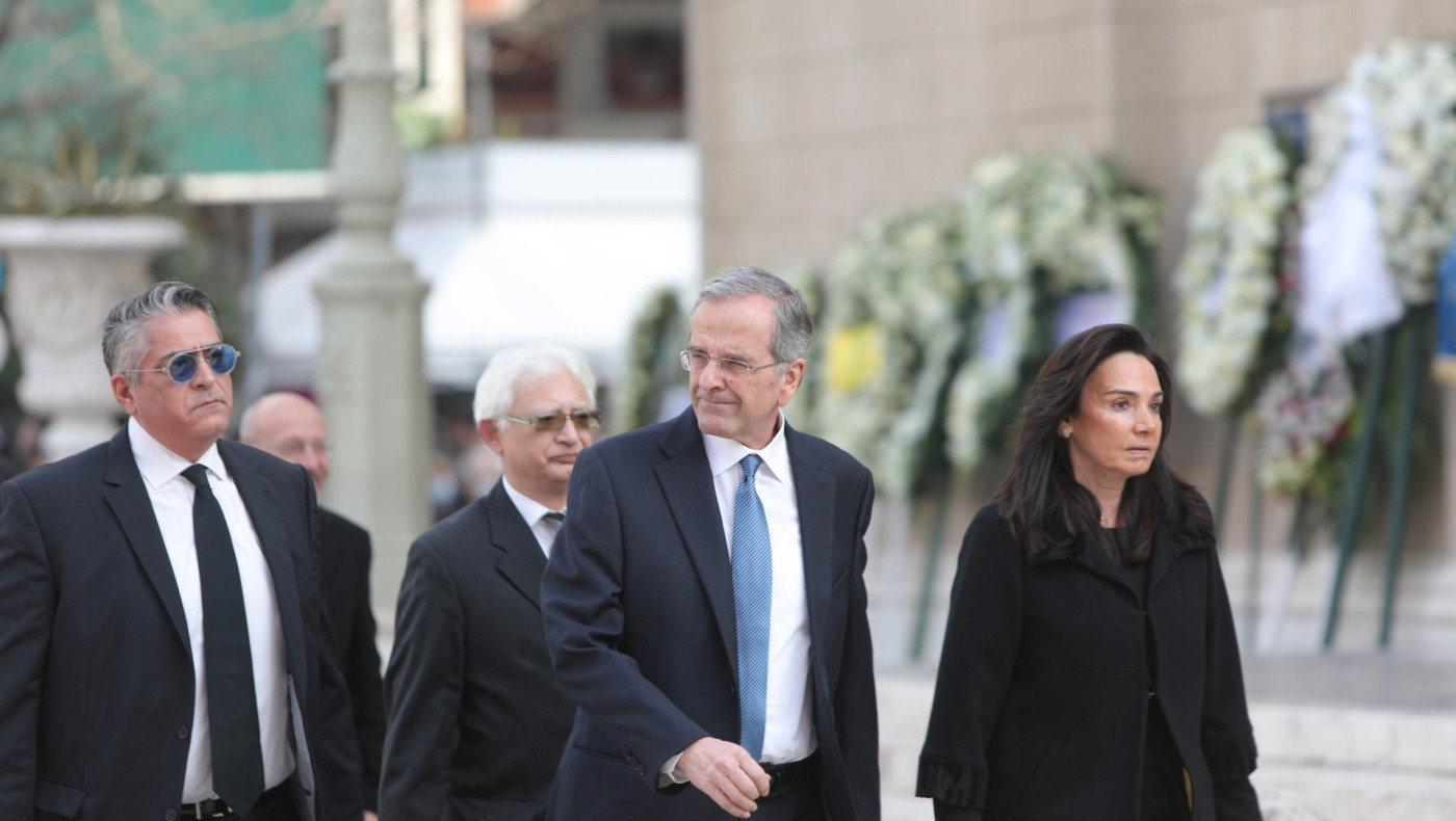 Κηδεία τέως βασιλιά Κωνσταντίνου: Αποθέωση για τον Αντώνη Σαμαρά