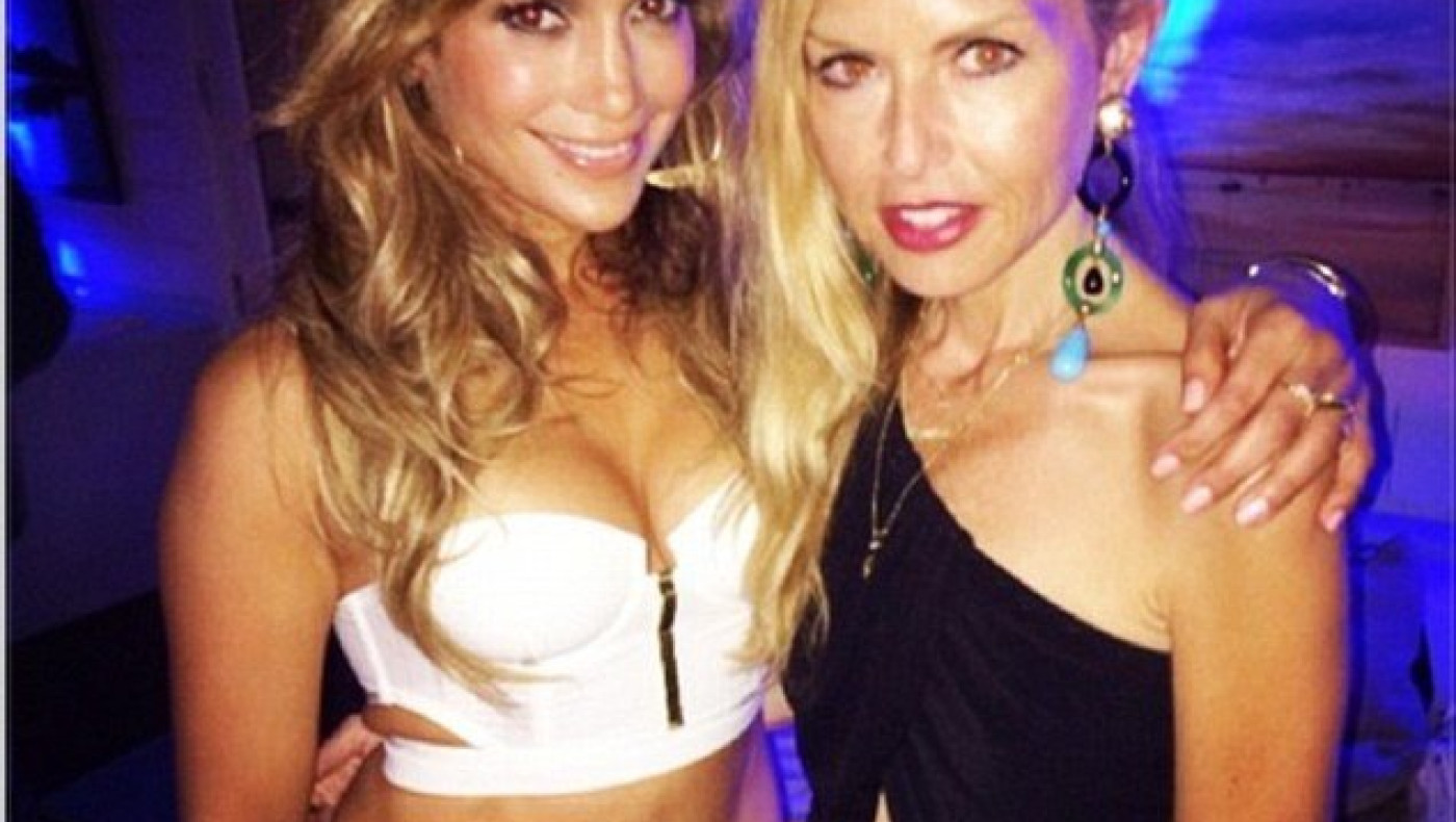 Το 'καψε αλά ελληνικά η Τζέι Λο (pics)