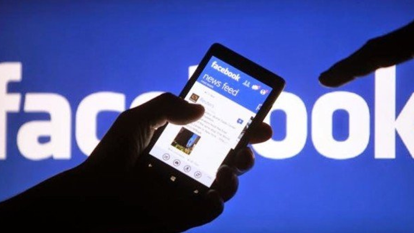 Είδε σε «φωτογραφίες» της στο facebook να κάνει σεξ με άγνωστους εραστές!