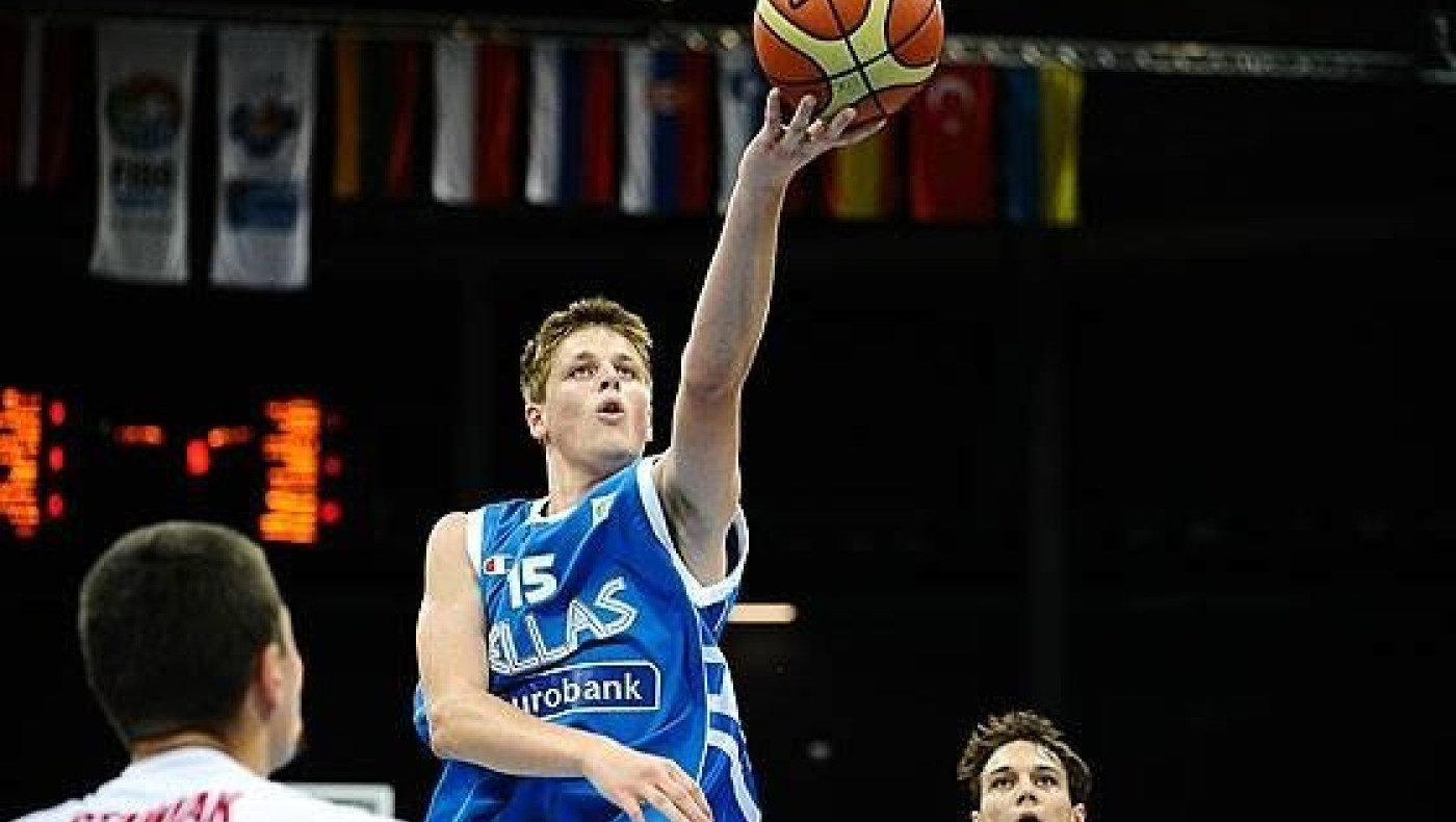 Βήμα πρόκρισης για τους Εφήβους