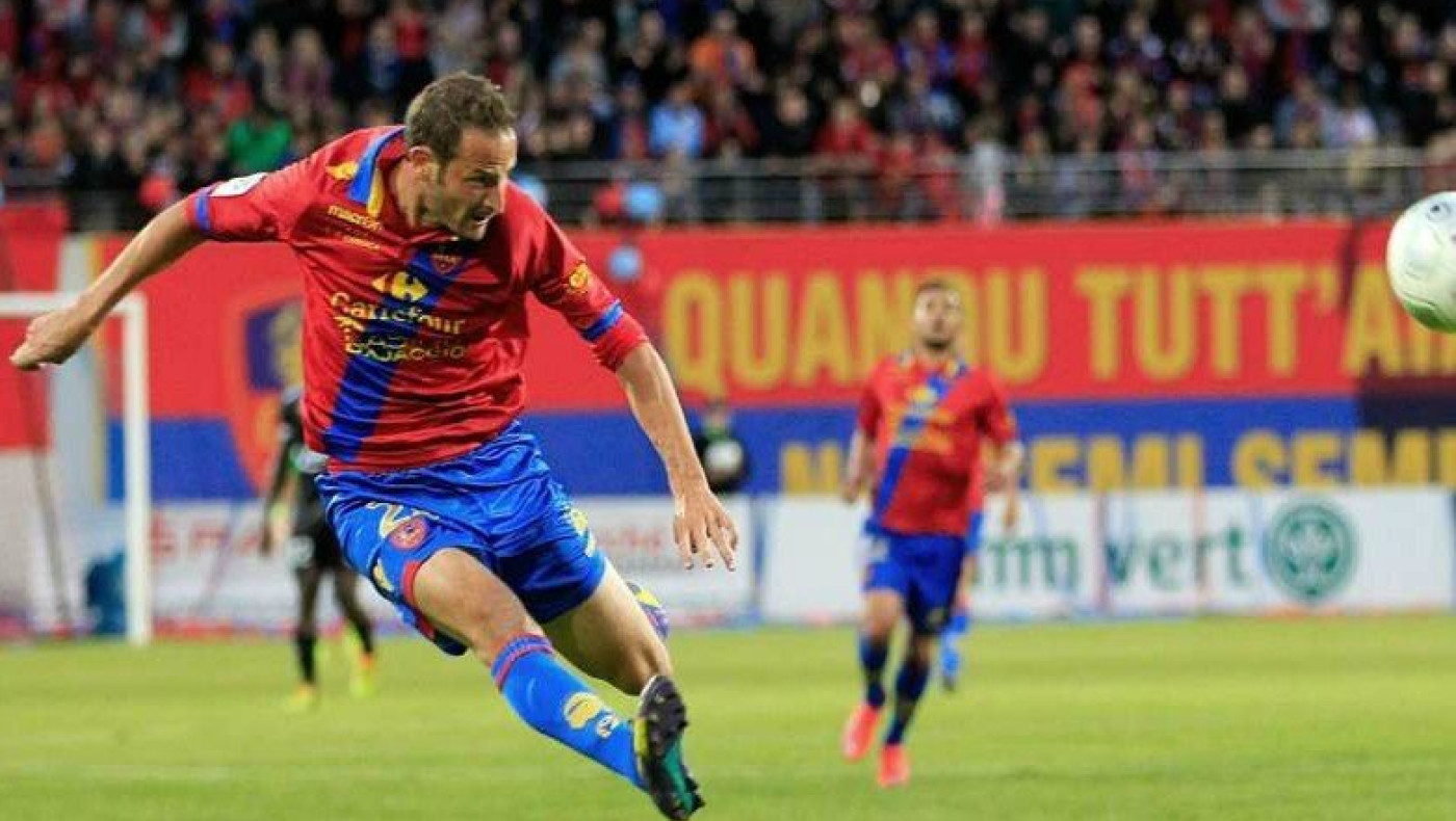 Μπλόκο για Νις