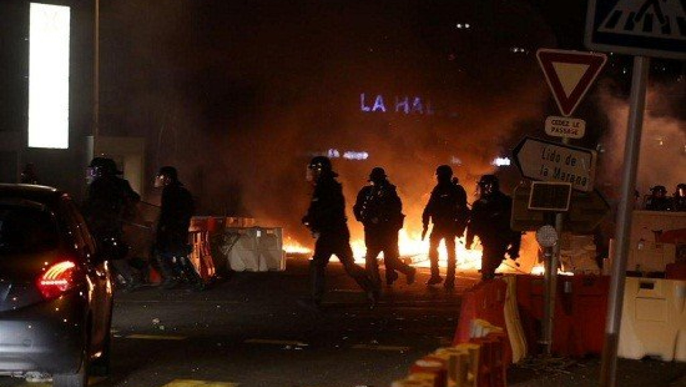 12 αστυνομικοί τραυματίες στην Κορσική (pics/video)