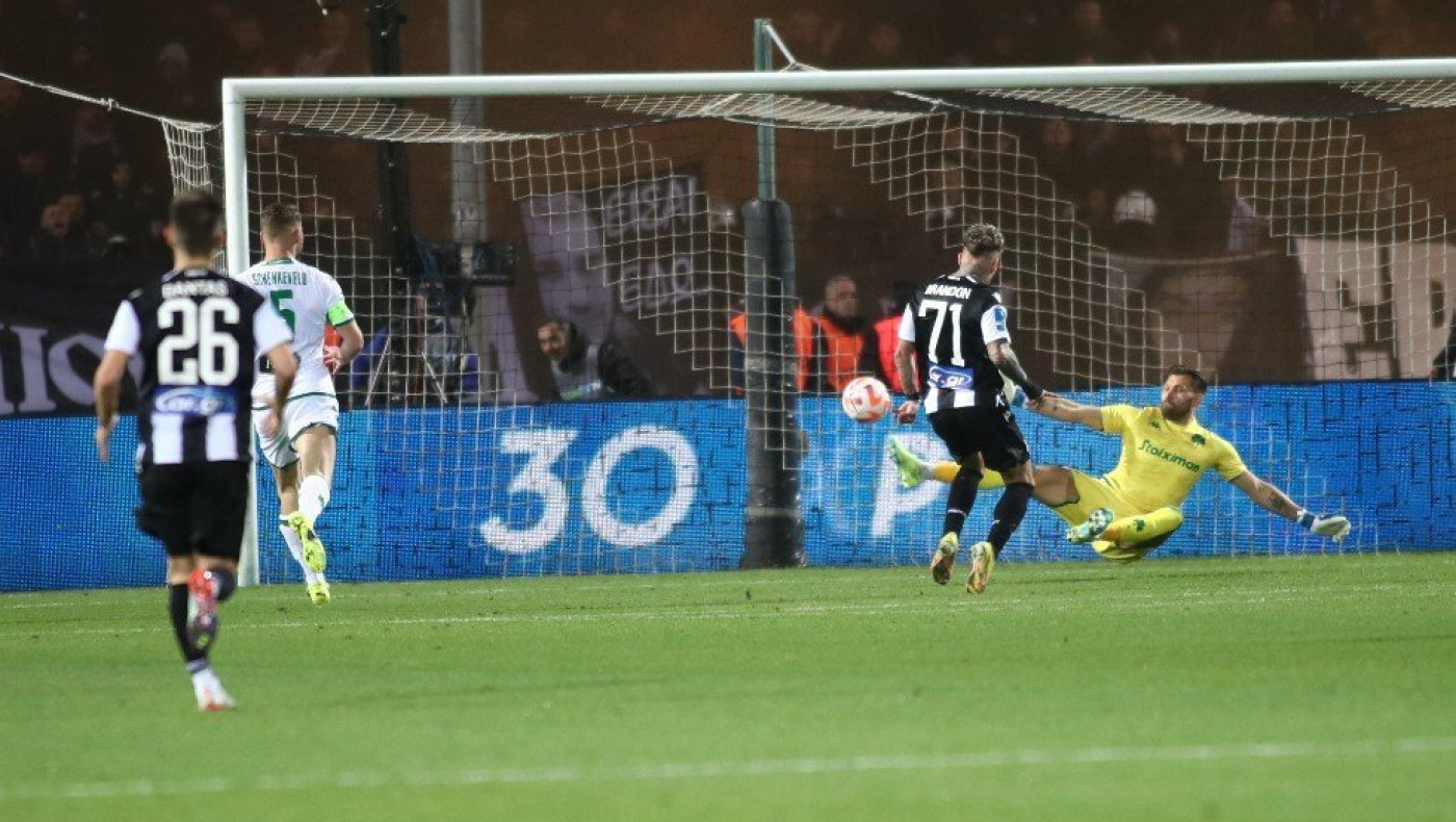 Ο Μπράντον Τόμας τον ζάλισε και ο Τάισον τον έβγαλε… νοκ άουτ!