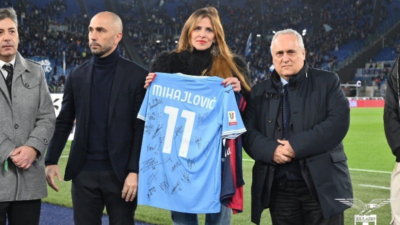 Ράγισαν καρδιές στο «Ολίμπικο»: Τίμησαν τη μνήμη του Μιχαΐλοβιτς (pics)