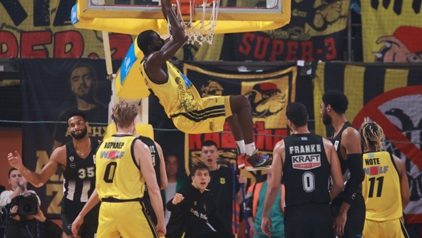 Άρης: Το «φλεγόμενο» Παλέ και το ντέρμπι με τον ΠΑΟΚ