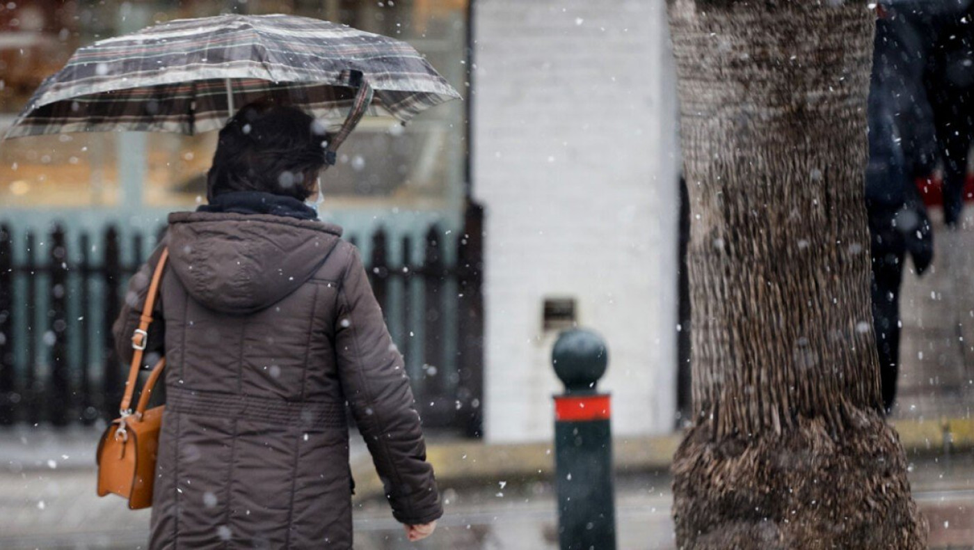 Έκτακτο δελτίο επιδείνωσης καιρού: Καταιγίδες και χιόνια μέχρι την Παρασκευή