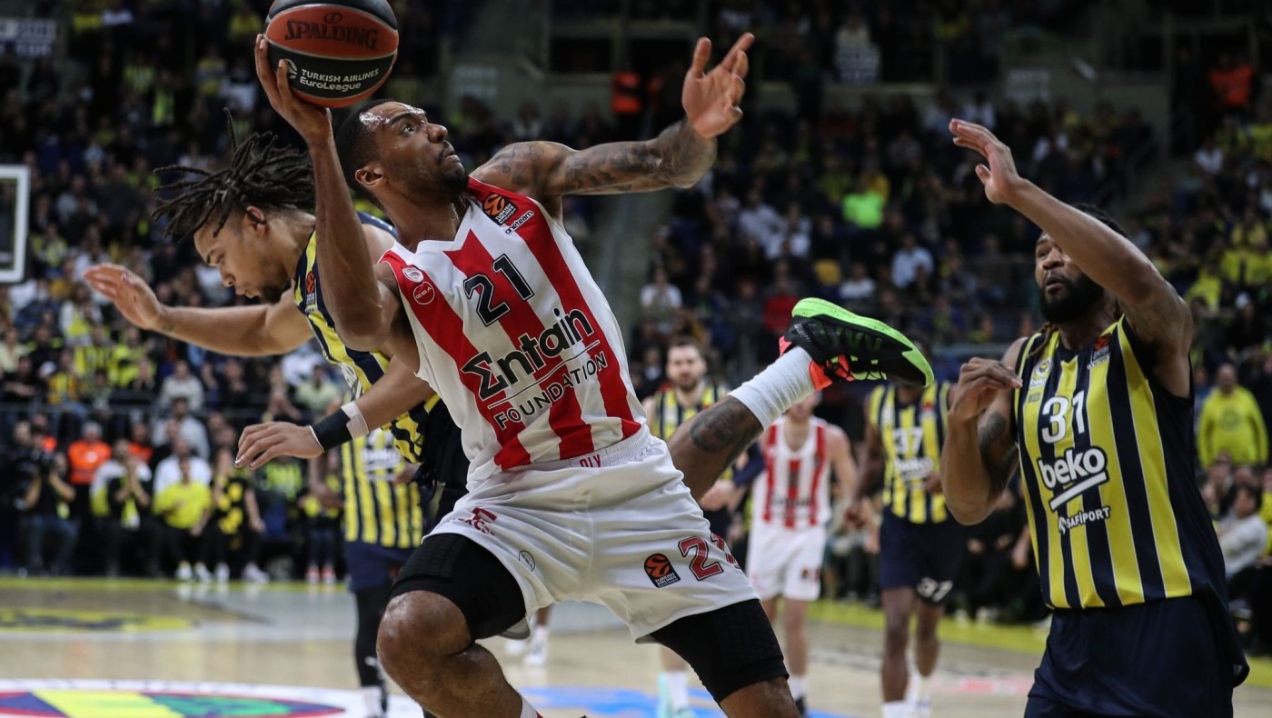 Θρίαμβος για τον Ολυμπιακό στην Πόλη