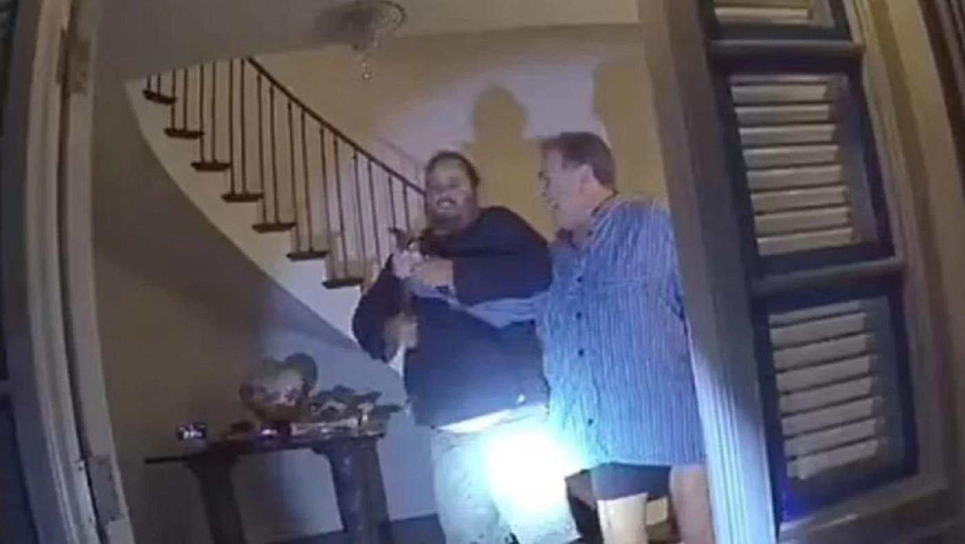 Βίντεο: Η στιγμή της επίθεσης με σφυρί στον σύζυγο της Πελόζι