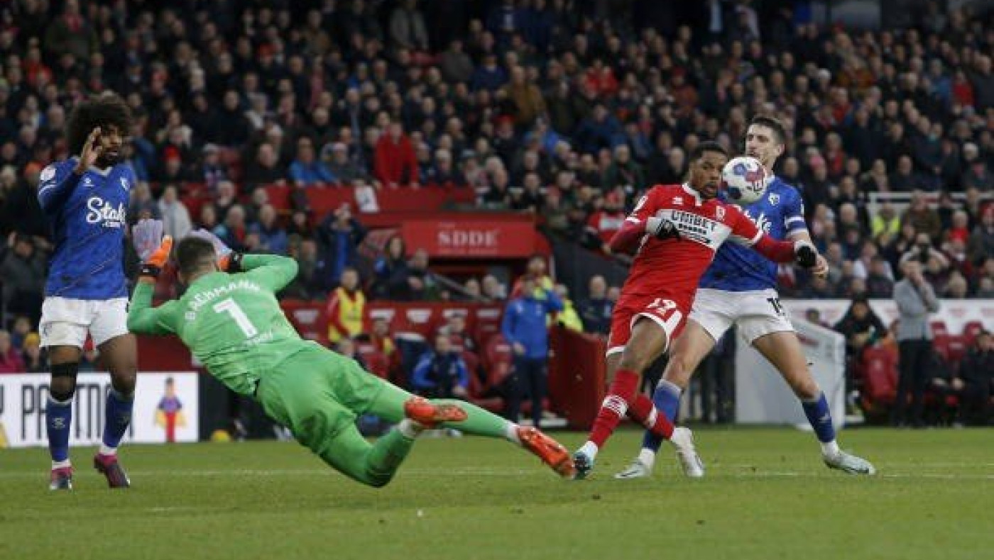 Ασύλληπτη γκολάρα από τον Άκπομ που συνεχίζει να τρελαίνει κόσμο στην Αγγλία (vid)