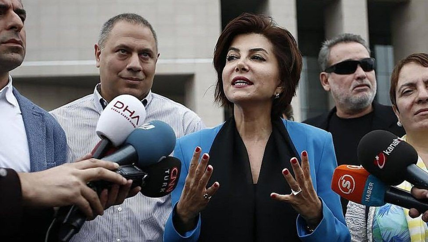 Τουρκία: Δημοσιογράφος που είχε συλληφθεί με εντολή Ερντογάν εξυμνεί τους Έλληνες διασώστες