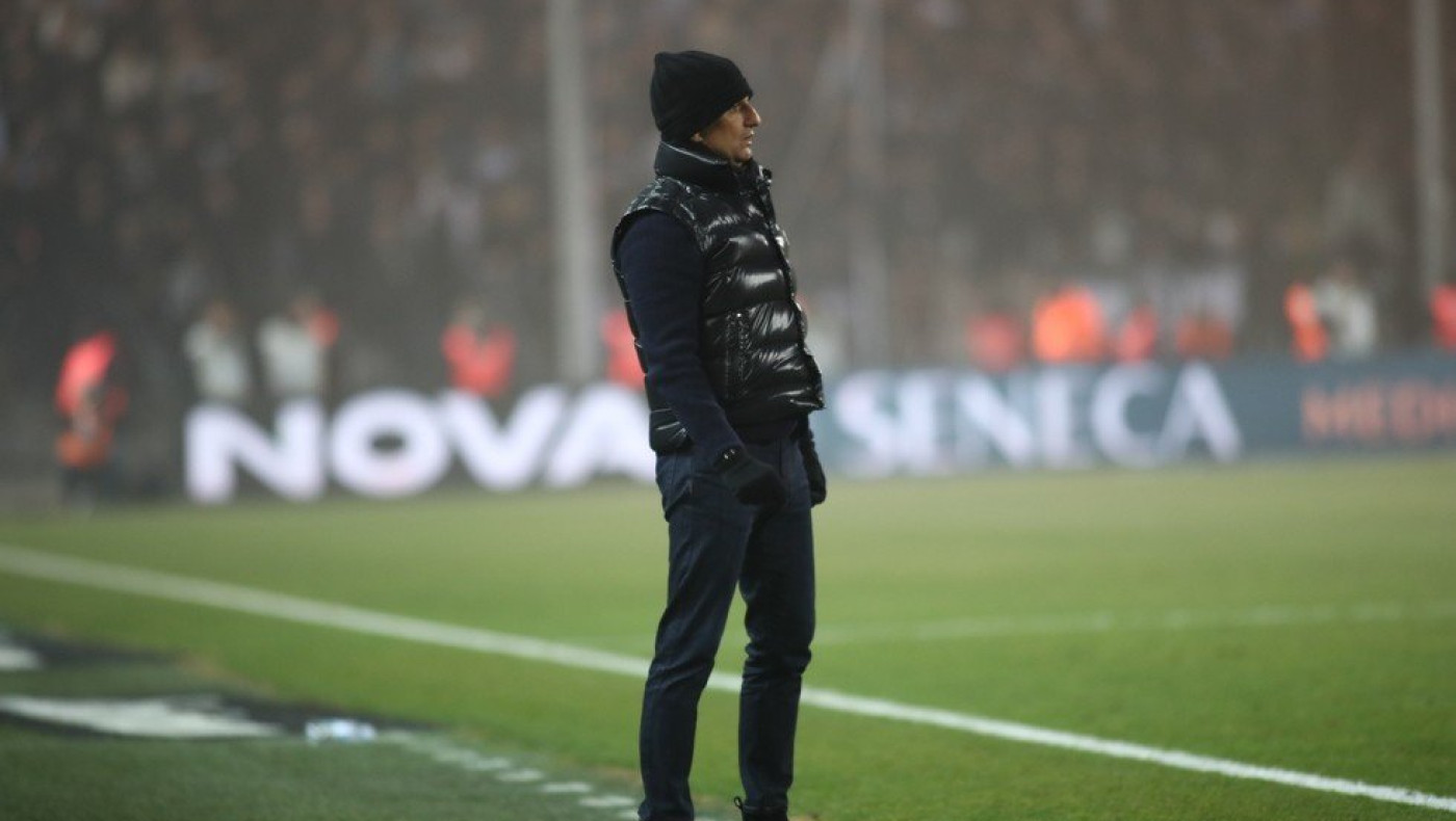 Ξέσπασμα Λουτσέσκου: «Είναι ντροπή αυτό που έγινε, τόση πίεση στο ημίχρονο»