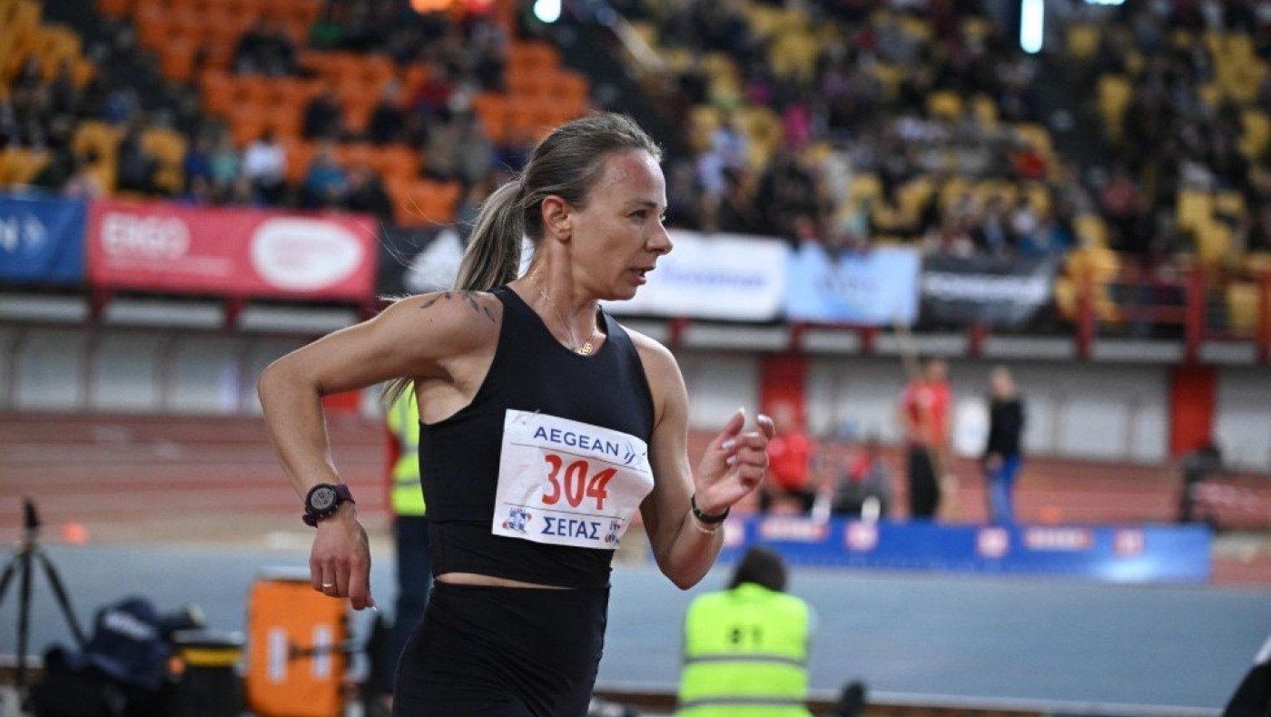 Πανελλήνιο Κλειστού, ΣΕΦ: Πανελλήνιο ρεκόρ και ΝΟ 1 η Ντρισμπιώτη!